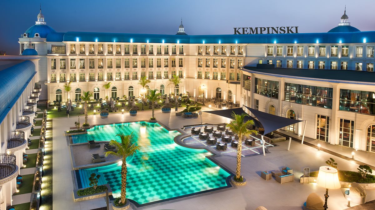 palace-courtyard Royal Maxim Palace Kempinski luxury hotels in Cairo